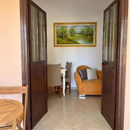 Vila Osmenaj Rent Or * Vlorë