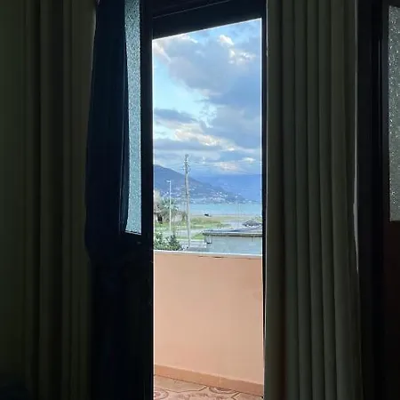 Vila Osmenaj Rent Or Maison d'hôtes